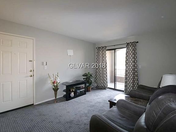 4th image of 950 Seven Hills Dr APT 2011