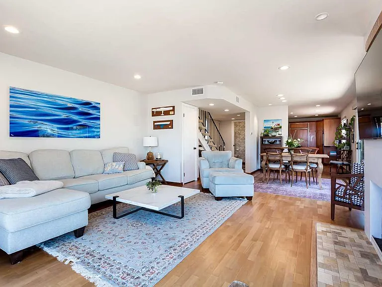 2473 Geranium St — Photo 18