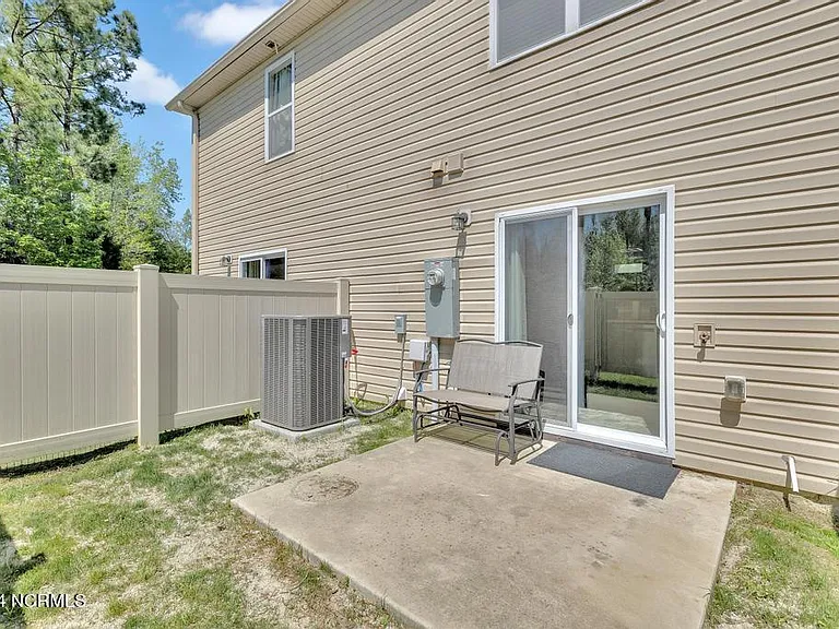 445 Sullivan Loop Rd — Photo 21