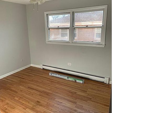 4th image of 393 Yates Ave #1
