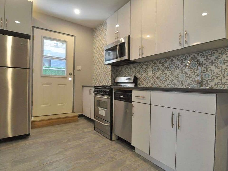 1st image of 125 Vermilyea Ave #Basement