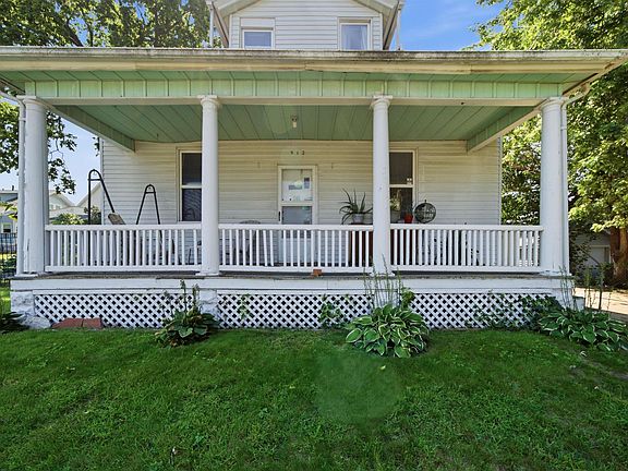 2nd image of 912 Margaret St