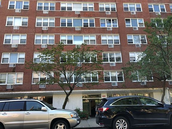 5th image of 17270 Highland Ave APT 5T
