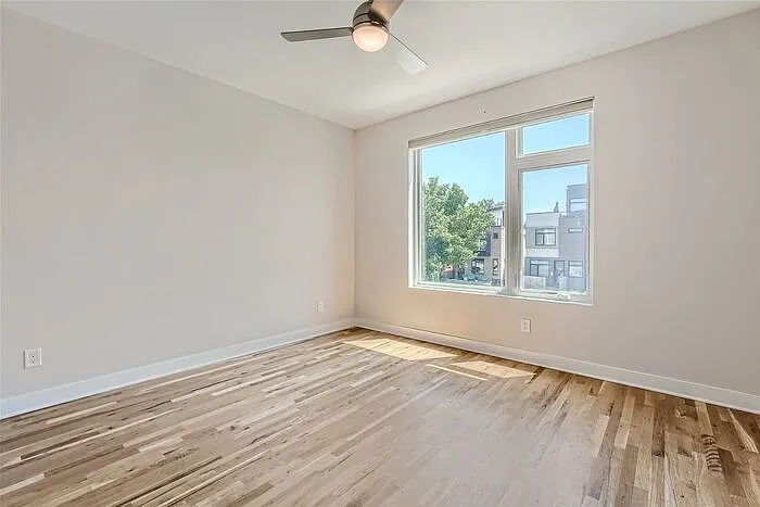 3807 N Franklin St — Photo 13