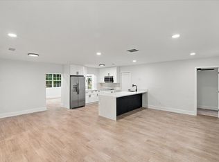 14420 Lake Childs Ct #1, Hialeah, FL 33014
