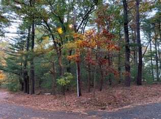5 Seymour St #B, Concord, MA 01742