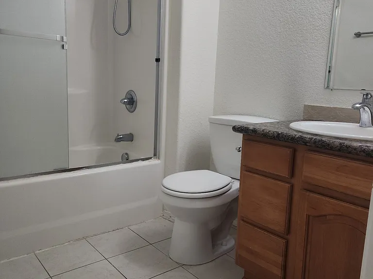 4035 SE 124th Ave — Photo 8
