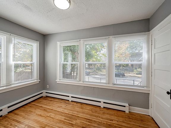 4th image of 3835 5th Ave S APT 2