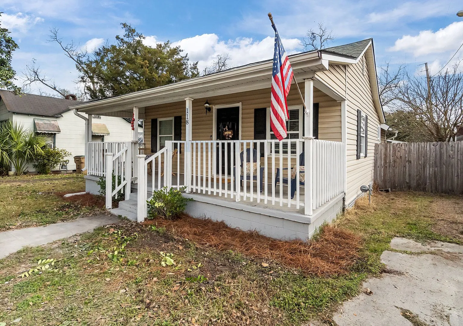 Timeless Charm Meets Modern Comfort 2BR Home in Port Wentworth — Photo 3