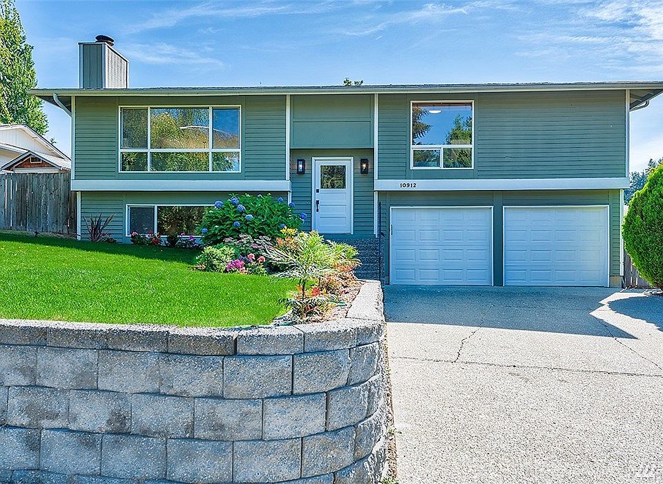 You must see this beautifully updated split-entry home on Education Hill. That is a brand new composite roof!