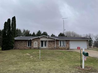 1484 Luanna Dr, Rockford, IL 61103