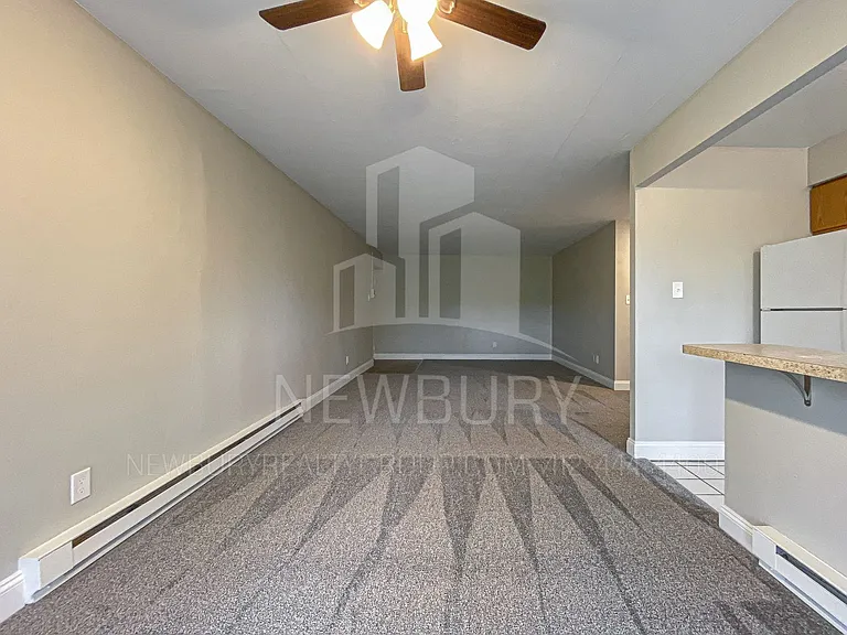 Poplar Apartments — Photo 33