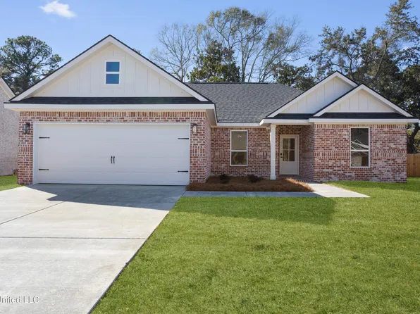 1781 Granhurst Dr, Gautier, MS 39553