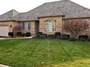 22 Kingsborough Cv, Inverness, IL 60010