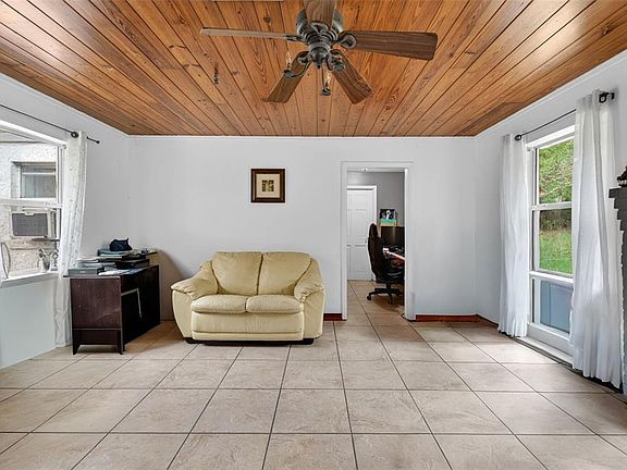 5th image of 8023 Stone Rd