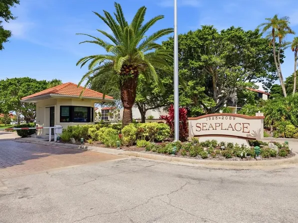 2089 Gulf Of Mexico Dr #G1-302, Longboat Key, FL 34228