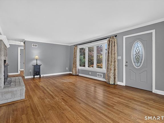 5th image of 351 Jones Hill Road