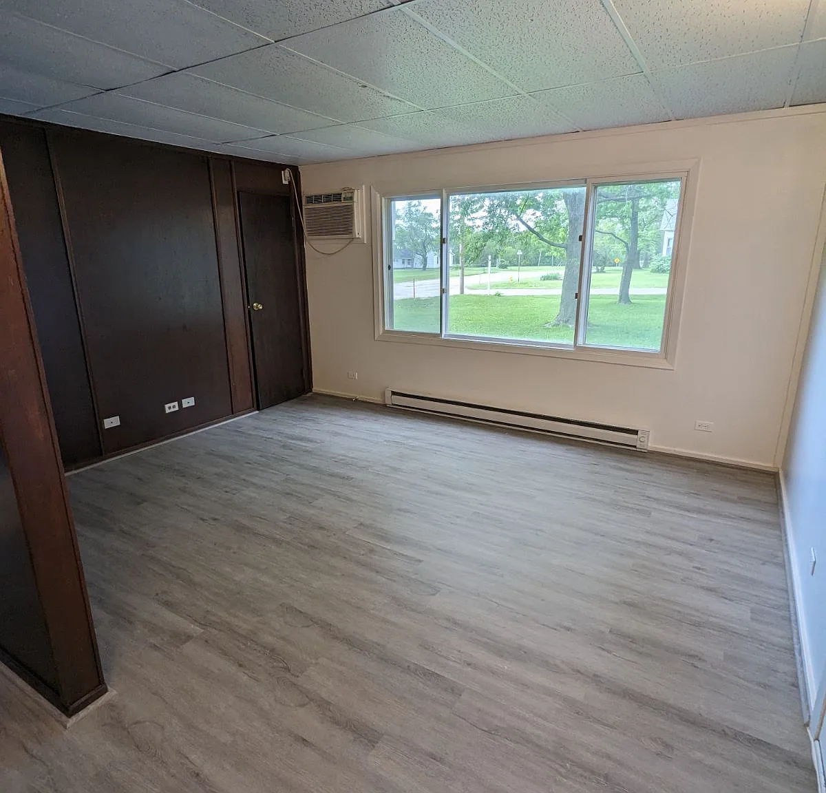 2 bed, 800 sqft, $800 — Photo 1