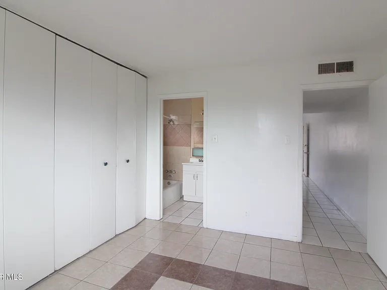 5200 Carousel Dr #2 — Photo 12