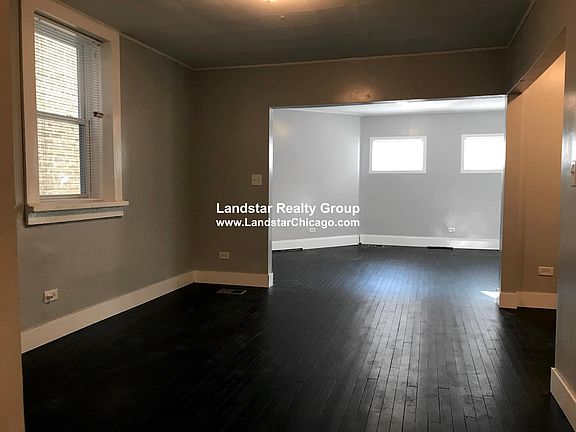 living/dining room looking to front of unit