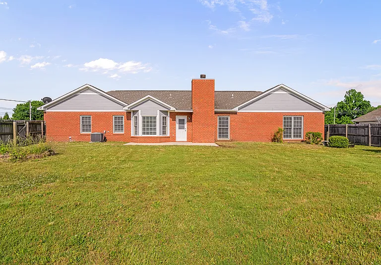 101 Coriander Ln — Photo 35