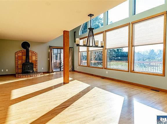 4th image of 291 Mantle Rd