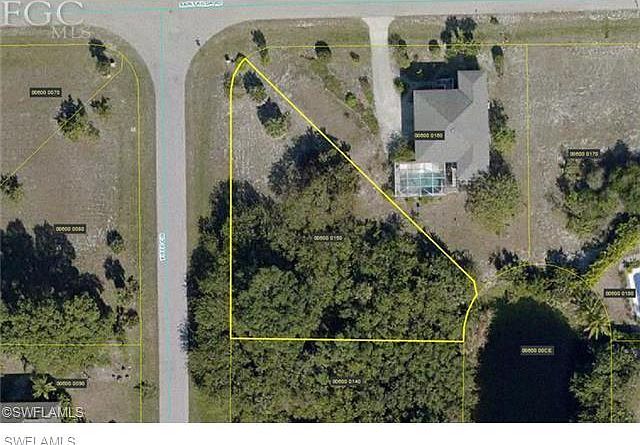 1st image of 412 Tiree Cir