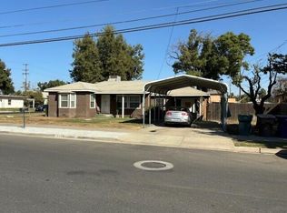 390 N Highland Street, Tulare, CA 93274