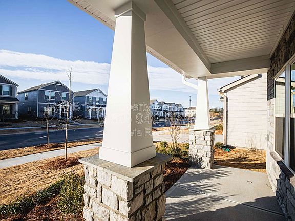 4th image of 11910 Silverheel Ln