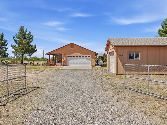 2nd image of 8011 E Chukar Valley Dr