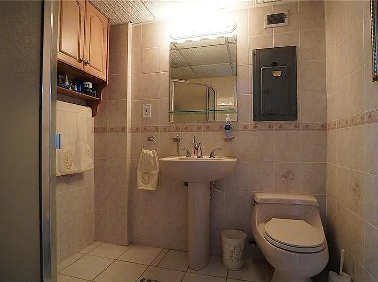 389 Prospect Rd — Photo 24
