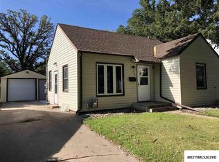 807 16th St NE, Mason City, IA 50401
