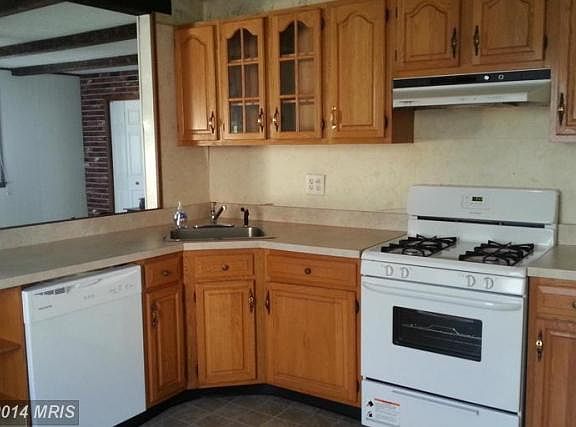 4th image of 8223 Dundalk Ave