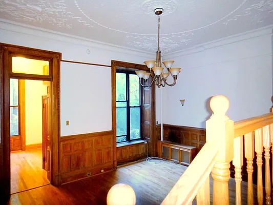 Rented by Balass Ralph, LREB | media 21