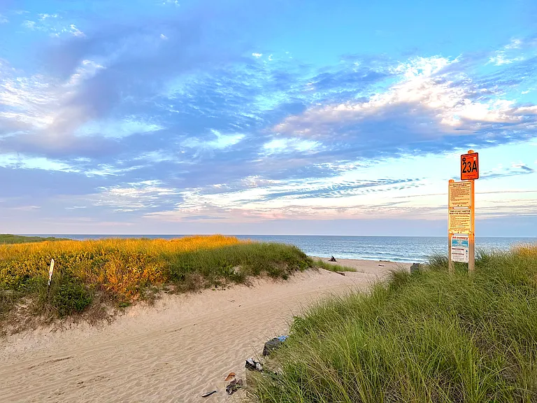 Montauk Hwy — Photo 29