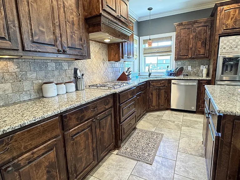 210 Bayou Trace Dr — Photo 15
