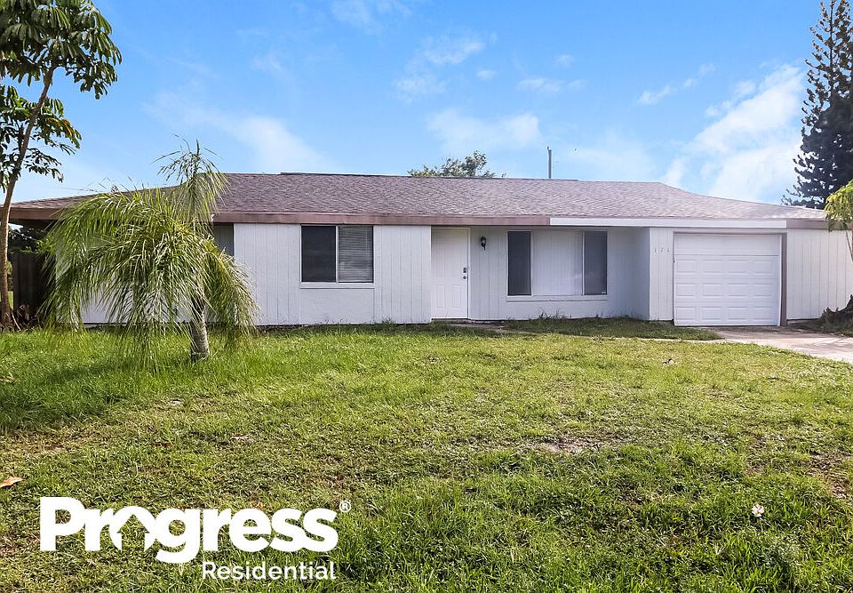 1st image of 171 SE Floresta Dr
