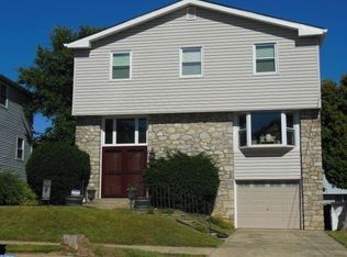 1859 Merlin Rd, Philadelphia, PA 19116