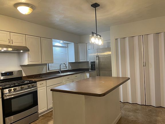 5th image of 3905 Sparta Dr