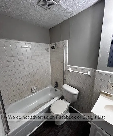 1021 W Rowan St #A — Photo 10