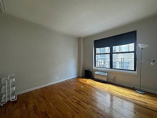 2nd image of 11 E 32nd St APT 11F