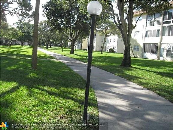 3rd image of 606 SW Natura Blvd APT 102