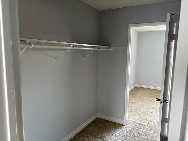 Park Villa Apartments — Photo 8