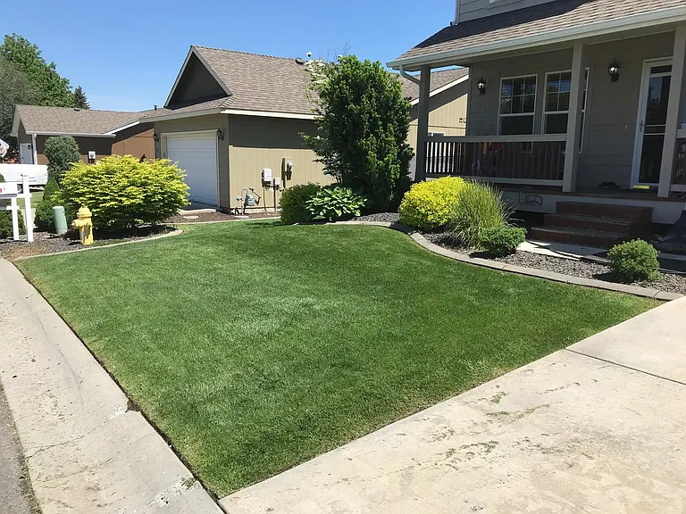 611 S Arties Ln — Photo 2