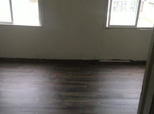 206 Clark St APT 2, Aurora, IL 60505