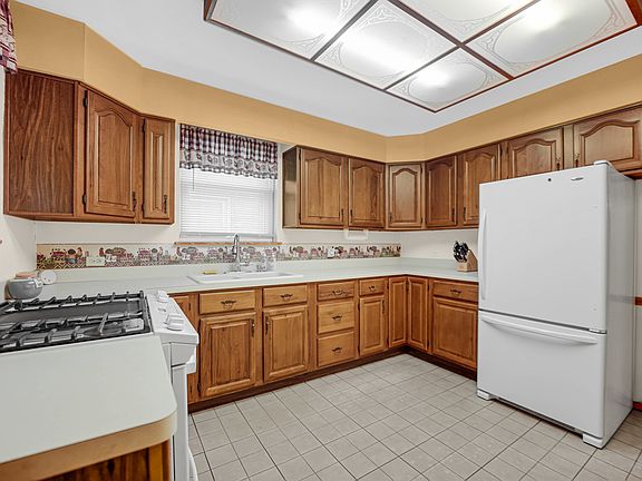 5th image of 5235 S Monitor Ave