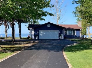 2824 E Booth Rd, Au Gres, MI 48703