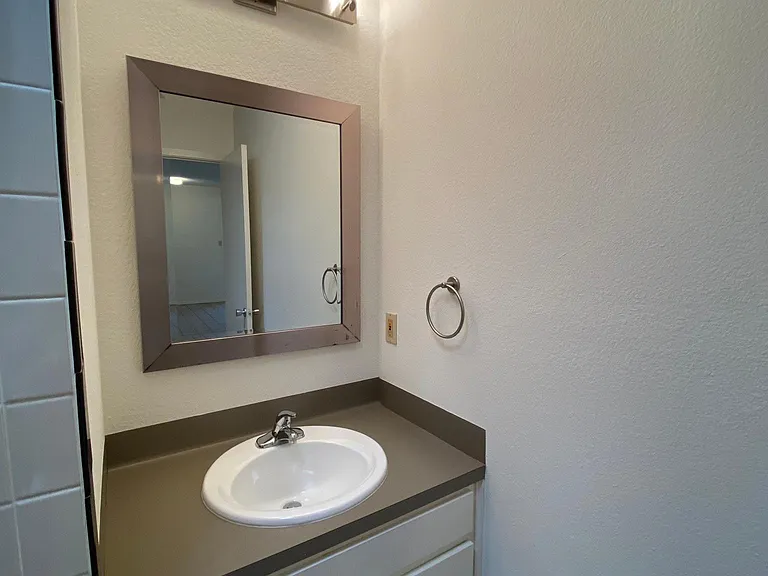 2308 Rundell Pl #B — Photo 11