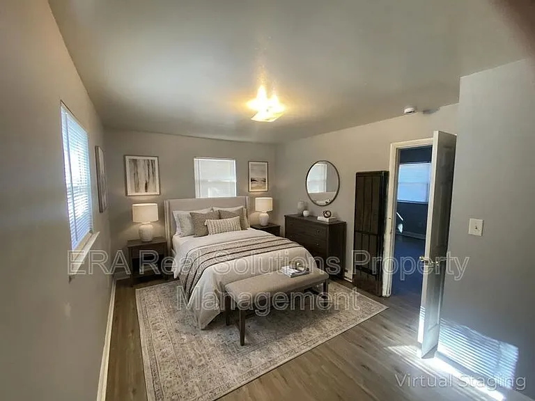2206 McGuffey Rd — Photo 3