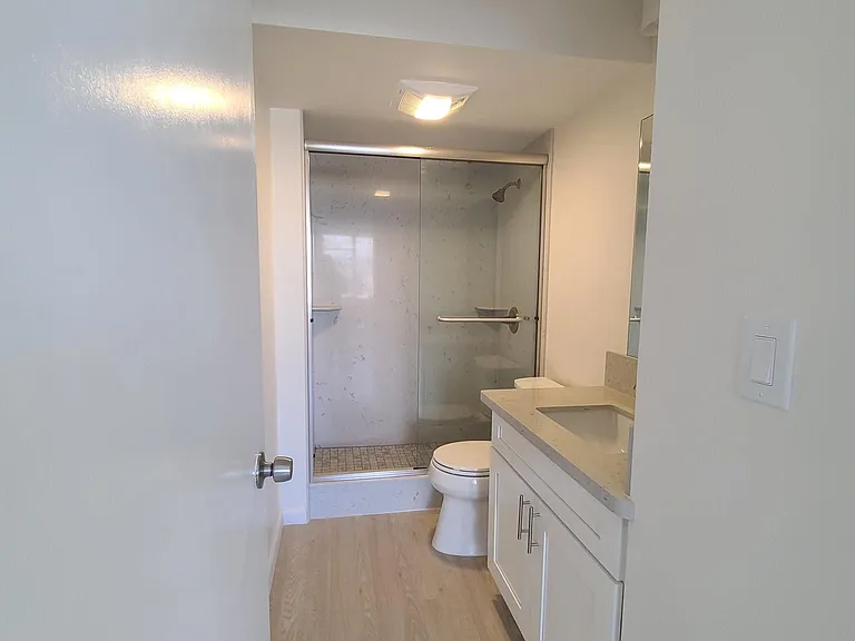 400 Hobron Ln #1712 — Photo 7